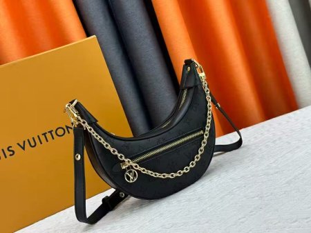 حقيبة كتف من LOUIS VUITTON   للنساء حجم صغير لون اسود